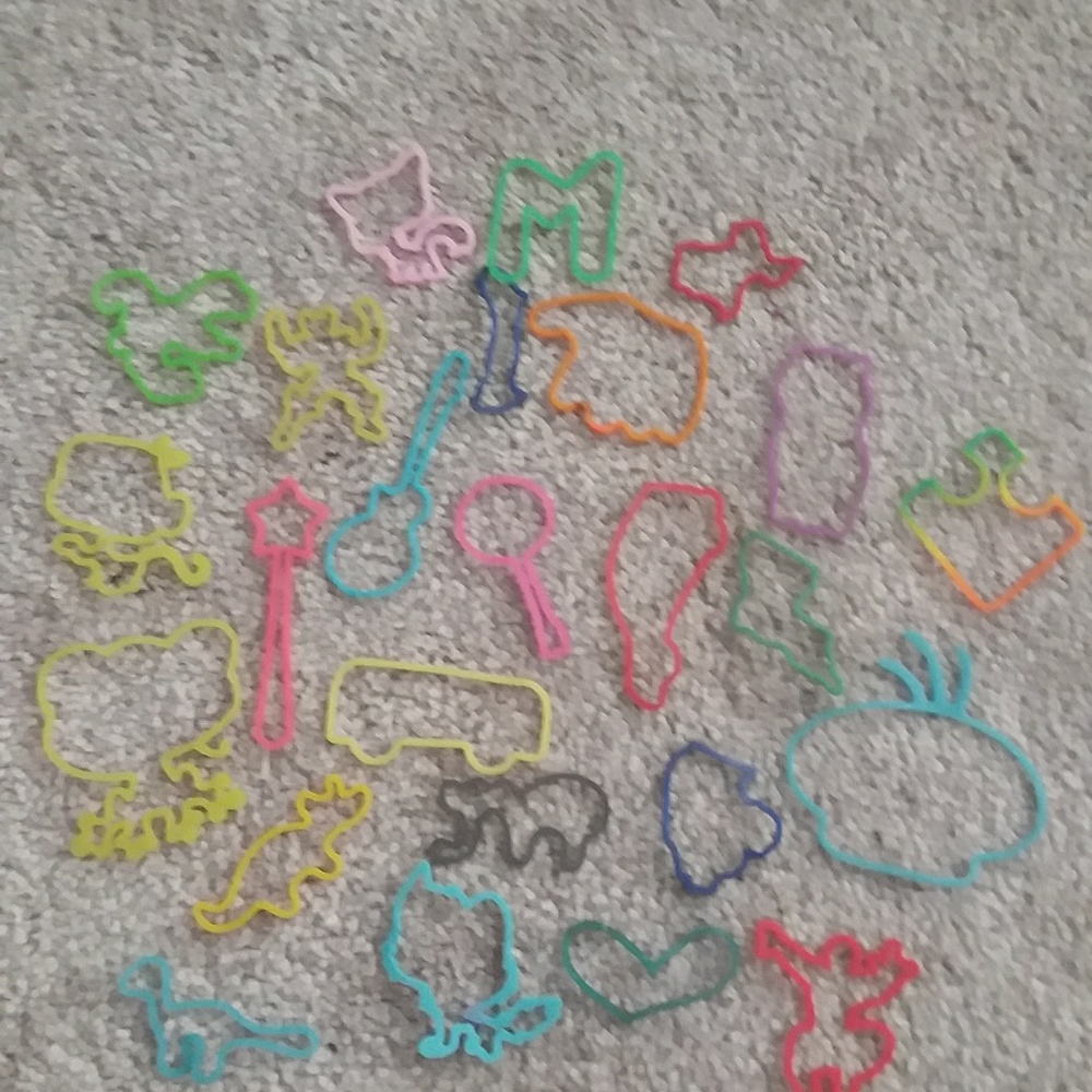 Lot of silly bandz